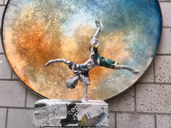 Kunst erleben und sich selbst finden im Workshop mit Andrea Stahl in der Schweiz