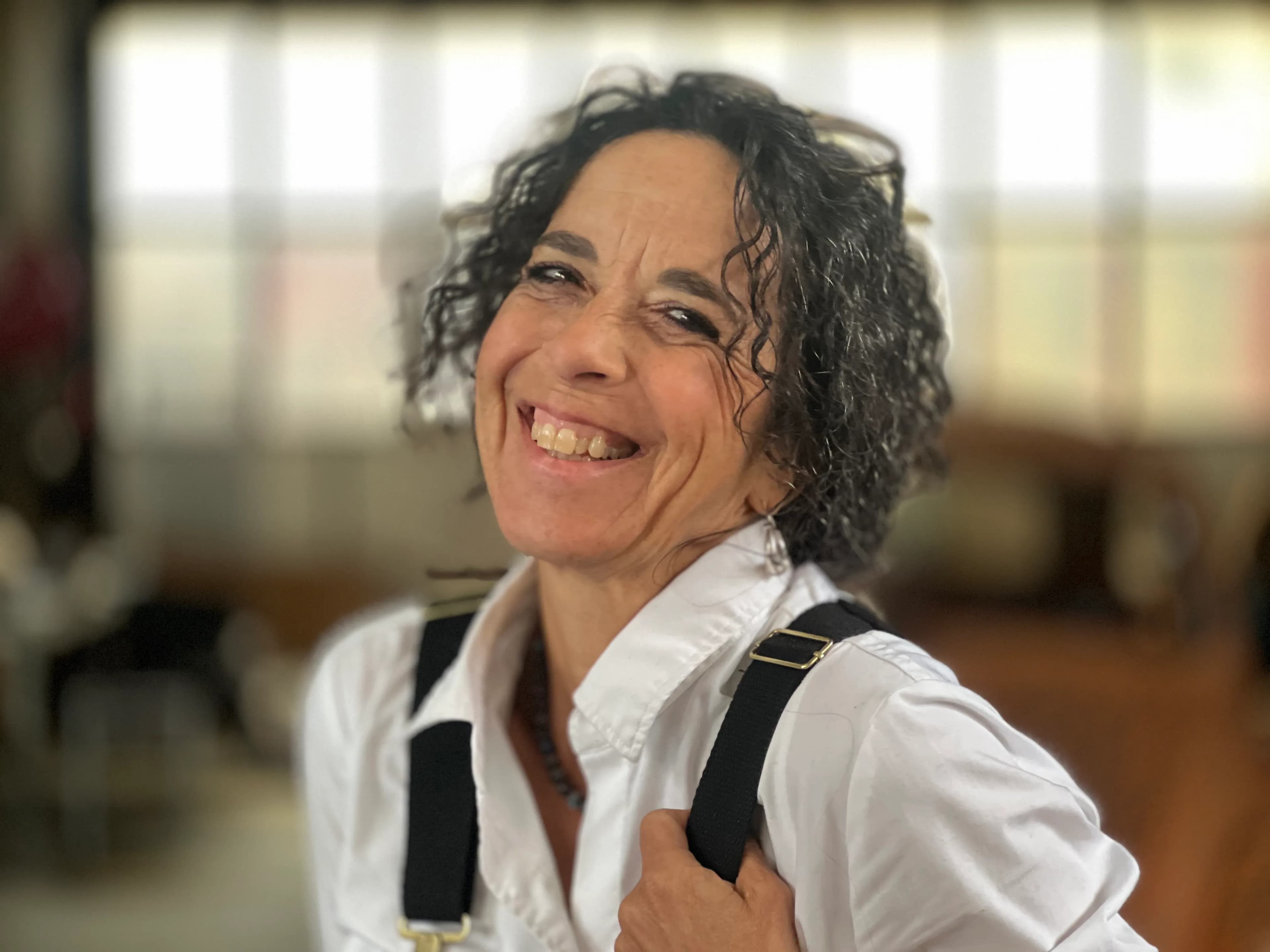 Kunst erleben und sich selbst finden im Workshop mit Andrea Stahl in der Schweiz