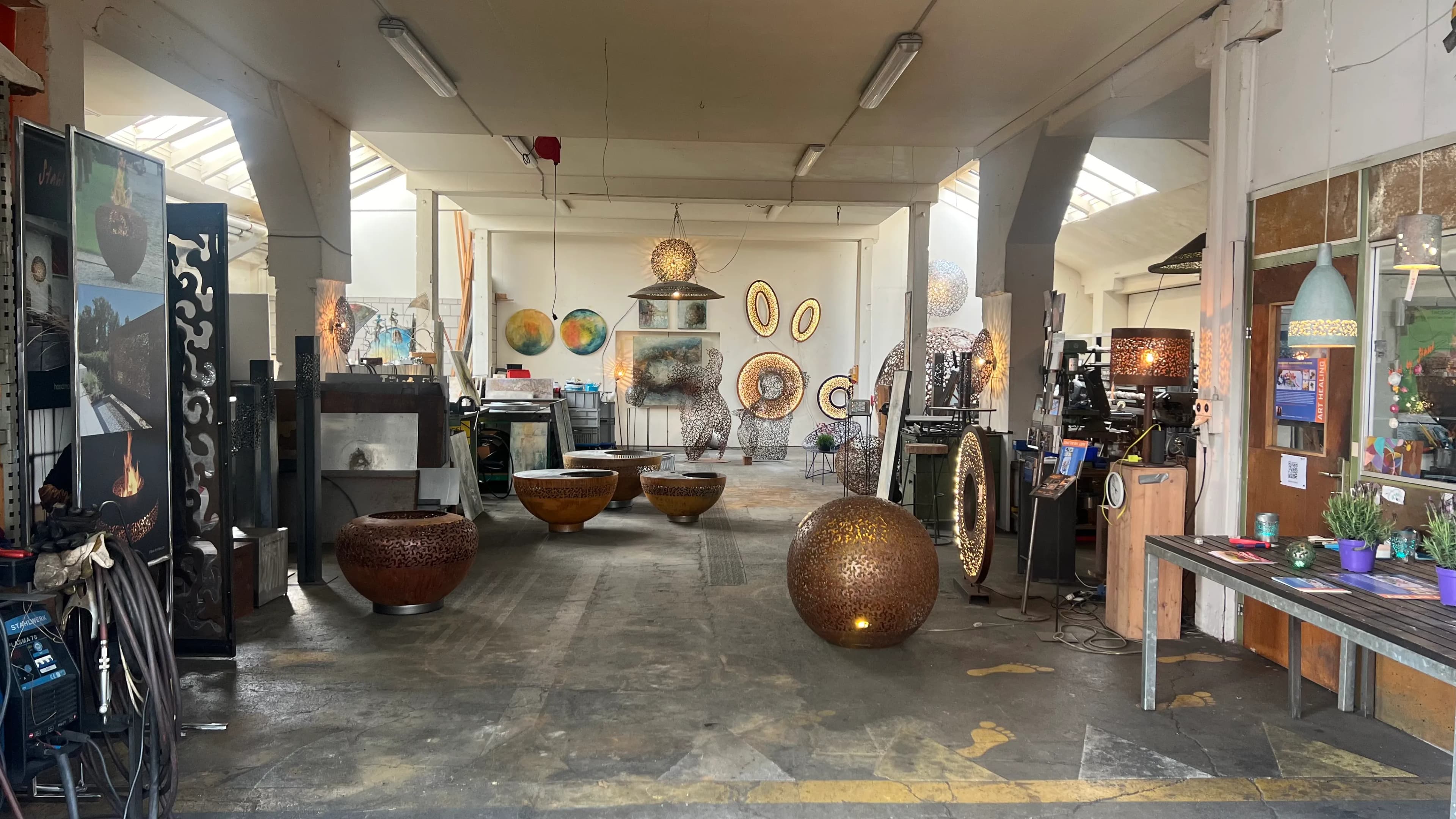 Teambuilding mit Mikado-Bau als Teamprojekt in der Schweiz erleben