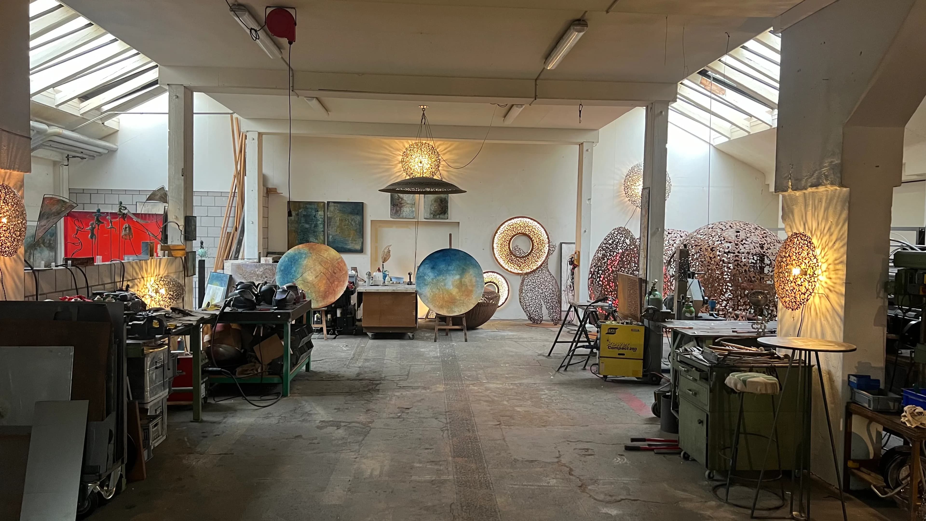 Teambuilding mit Mikado-Bau als Teamprojekt in der Schweiz erleben