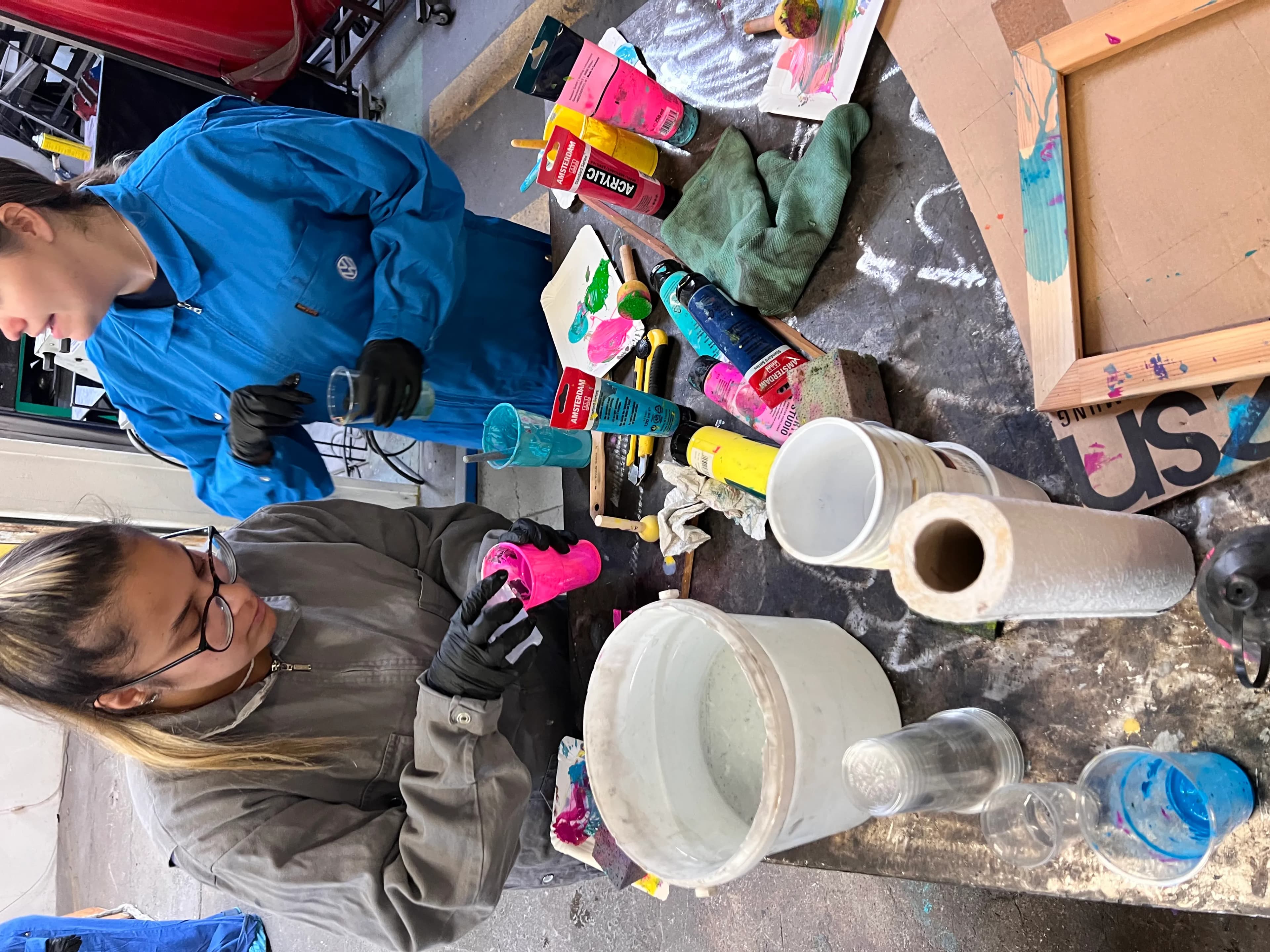 Teamevent mit Action Painting in der Schweiz buchen 3