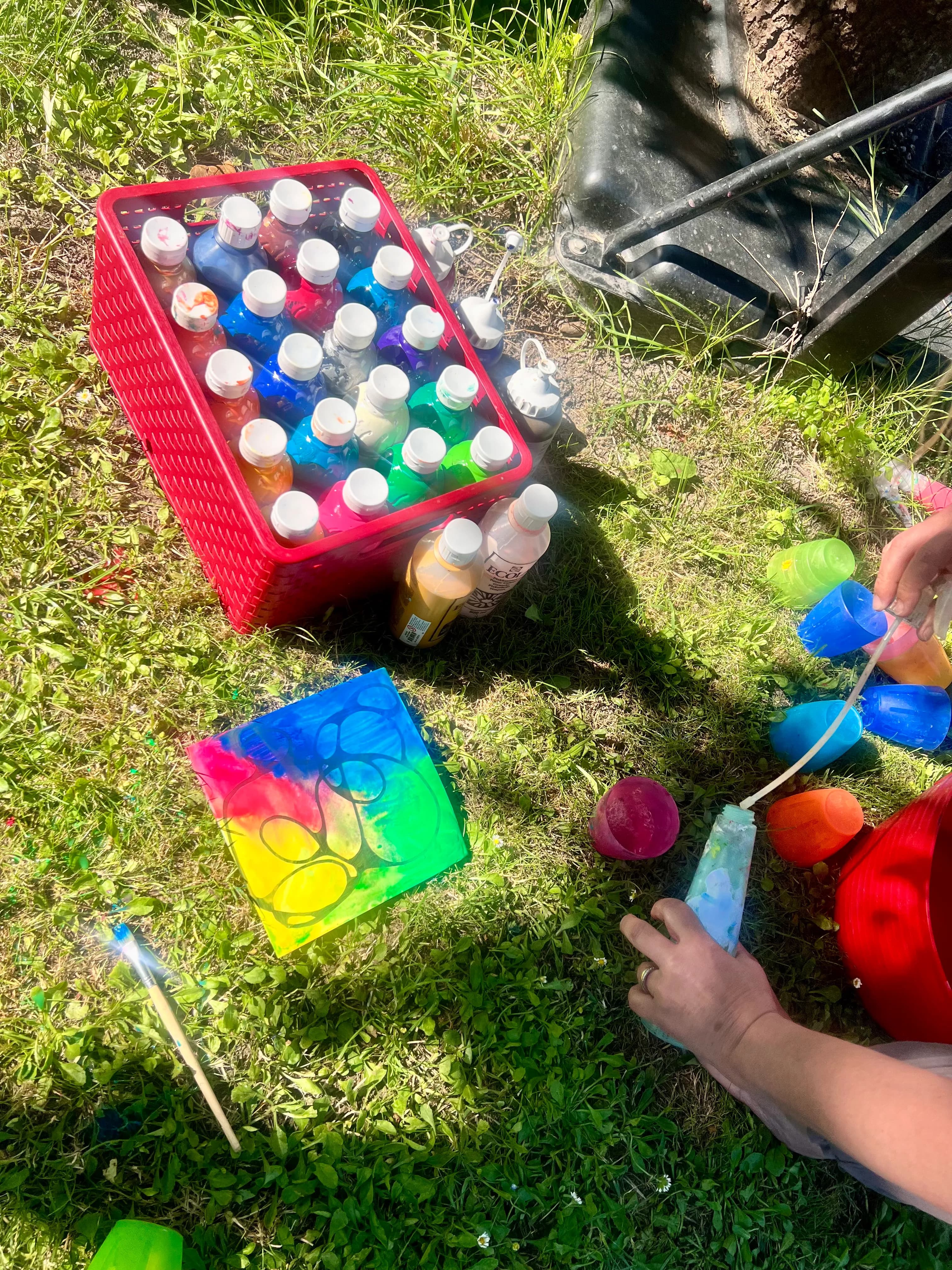 Kreativität entfalten mit intuitivem Kunstprozess im Atelier in Zürich